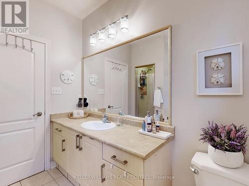 410 Carnwith Dr E, Whitby, ON - Indoor Photo Showing Bathroom