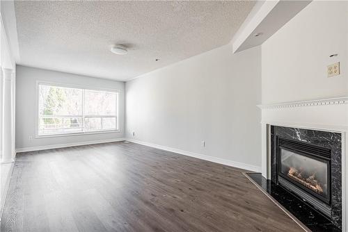 2529 Longridge Crescent, Oakville, ON - Indoor Photo Showing Living Room With Fireplace