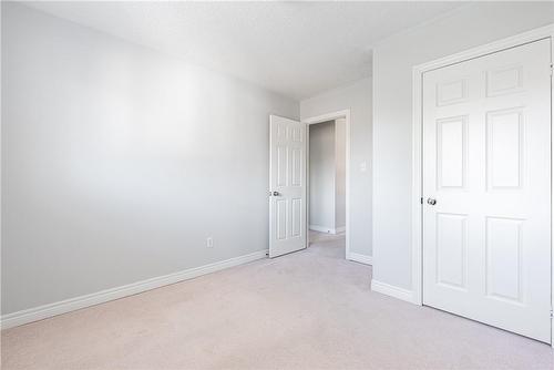 2529 Longridge Crescent, Oakville, ON - Indoor Photo Showing Other Room