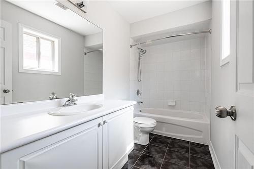 2529 Longridge Crescent, Oakville, ON - Indoor Photo Showing Bathroom
