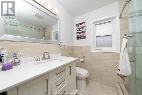3095 Fazio Drive, Windsor, ON - Indoor Photo Showing Bathroom