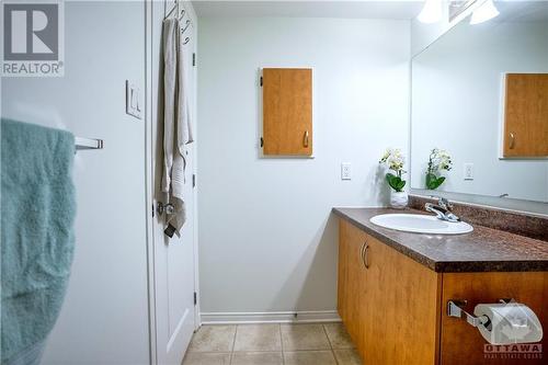 55 Songbird Private, Ottawa, ON - Indoor Photo Showing Bathroom