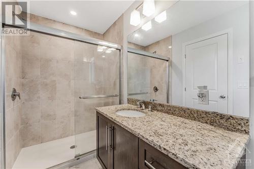 80 Michael Stoqua Street, Ottawa, ON - Indoor Photo Showing Bathroom