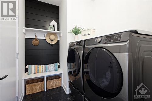 210 Blackhorse Drive, Kemptville, ON - Indoor Photo Showing Laundry Room