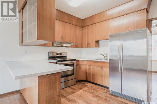 420 I Avenue N, Saskatoon, SK - Indoor Photo Showing Kitchen With Stainless Steel Kitchen