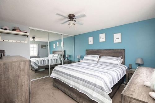 800 Paramount Drive|Unit #55, Hamilton, ON - Indoor Photo Showing Bedroom
