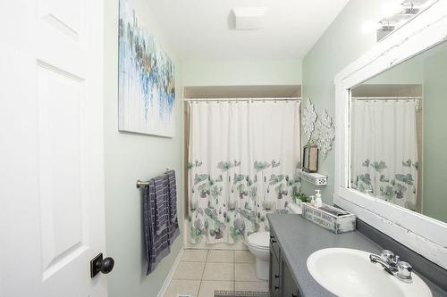 800 Paramount Drive|Unit #55, Hamilton, ON - Indoor Photo Showing Bathroom