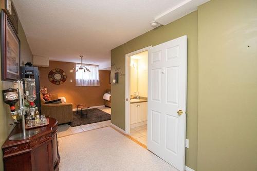 800 Paramount Drive|Unit #55, Hamilton, ON - Indoor Photo Showing Other Room