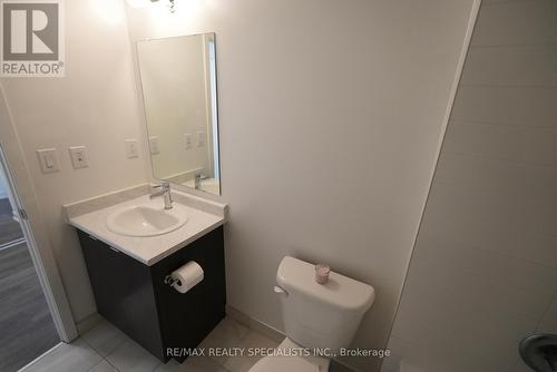 403 - 160 Canon Jackson Drive, Toronto, ON - Indoor Photo Showing Bathroom