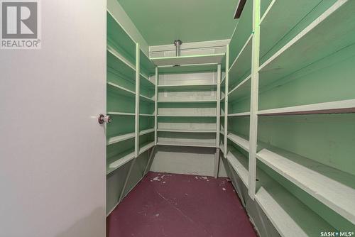 822 Grandview Street W, Moose Jaw, SK - Indoor With Storage