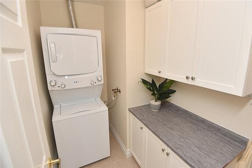 100 Burloak Drive|Unit #2508, Burlington, ON - Indoor Photo Showing Laundry Room