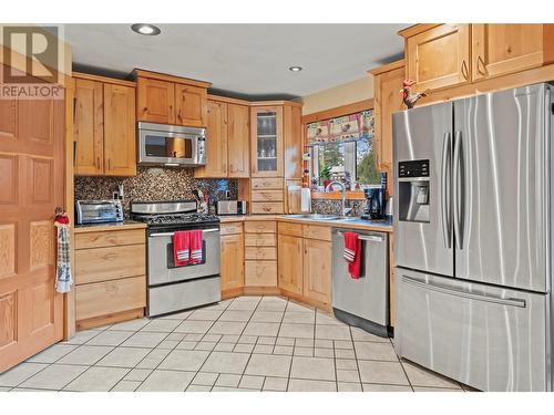 4575 Bolduc Road, Vernon, BC - Indoor Photo Showing Kitchen