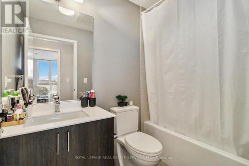 #302 -168 Sabina Dr, Oakville, ON - Indoor Photo Showing Bathroom