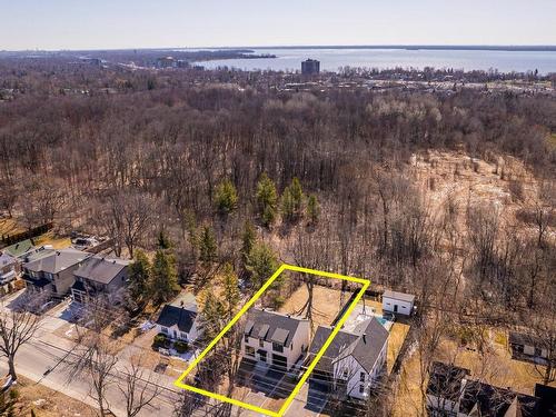 Photo aÃ©rienne - 440 Av. St-Louis, Pointe-Claire, QC - Outdoor With View
