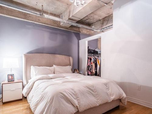 Master bedroom - 316-1200 Rue St-Alexandre, Montréal (Ville-Marie), QC - Indoor Photo Showing Bedroom