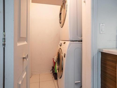 Salle de lavage - 316-1200 Rue St-Alexandre, Montréal (Ville-Marie), QC - Indoor Photo Showing Laundry Room