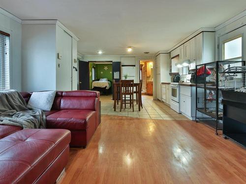 Salon - 96 9E Rue, Saint-Jean-Sur-Richelieu, QC - Indoor Photo Showing Living Room