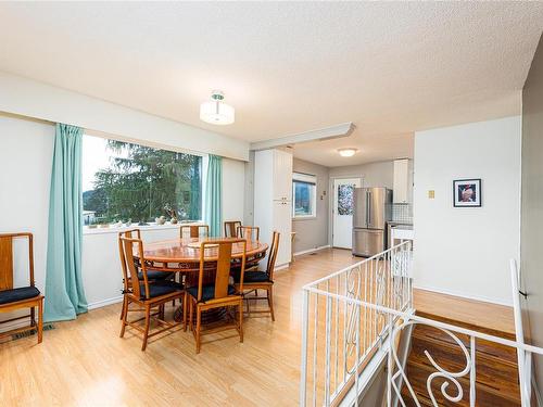 491 Macmillan Dr, Sayward, BC - Indoor Photo Showing Dining Room