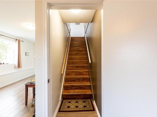 491 Macmillan Dr, Sayward, BC - Indoor Photo Showing Laundry Room