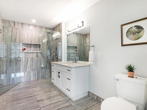 6-468 Anderton Rd, Comox, BC - Indoor Photo Showing Bathroom
