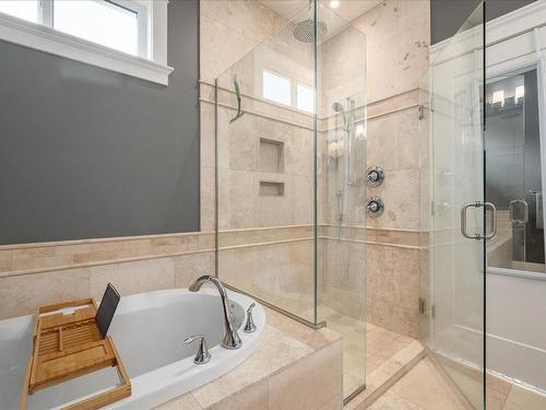 630 Ashcroft Pl, Parksville, BC - Indoor Photo Showing Bathroom