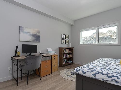 101-2465 Gateway Rd, Langford, BC - Indoor Photo Showing Bedroom