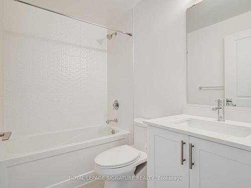513-1050 Main St E, Milton, ON - Indoor Photo Showing Bathroom