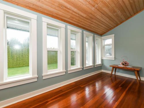 1810 Cumberland Rd, Courtenay, BC - Indoor Photo Showing Other Room