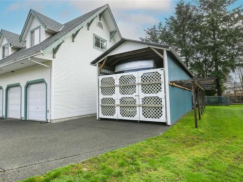 1810 Cumberland Rd, Courtenay, BC - Outdoor With Exterior