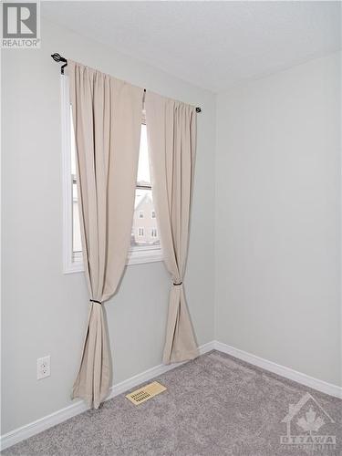 434 Sadar Private, Ottawa, ON - Indoor Photo Showing Other Room