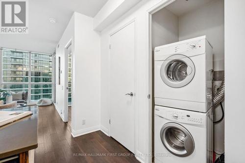 #2202 -1 Valhalla Inn Rd, Toronto, ON - Indoor Photo Showing Laundry Room