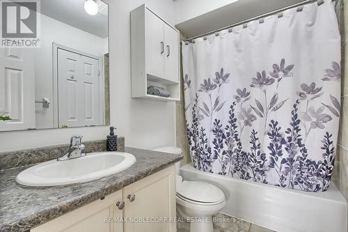 53 Westcliffe Cres, Richmond Hill, ON - Indoor Photo Showing Bathroom