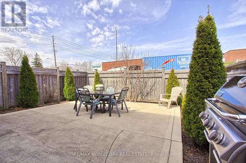 53 Westcliffe Cres, Richmond Hill, ON - Outdoor