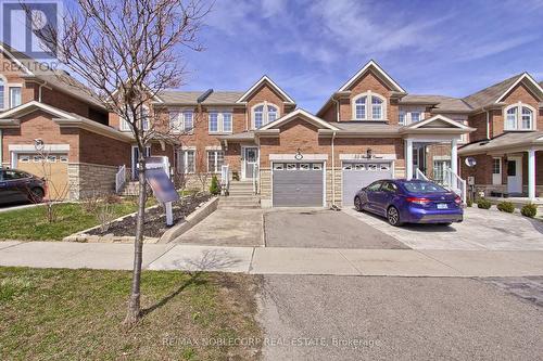 53 Westcliffe Cres, Richmond Hill, ON - Outdoor With Facade