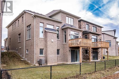 1456 Ford Strathy Crescent, Oakville, ON - Outdoor