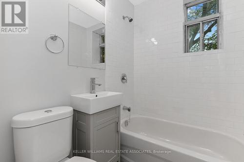 203 - 112 St Josephs Drive, Hamilton, ON - Indoor Photo Showing Bathroom