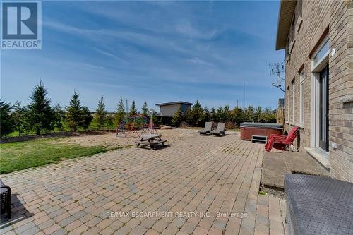 9170 Sixteen Road, West Lincoln, ON - Outdoor