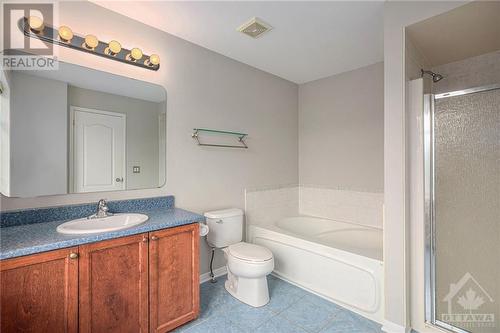 220 Berrigan Drive, Ottawa, ON - Indoor Photo Showing Bathroom