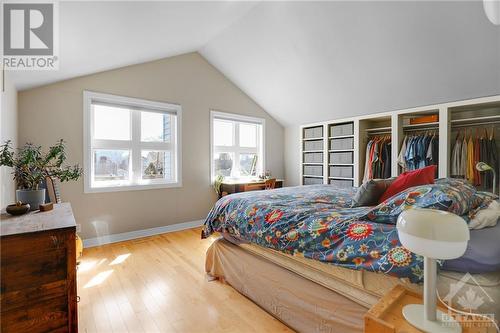 1487 Brule Avenue, Ottawa, ON - Indoor Photo Showing Bedroom