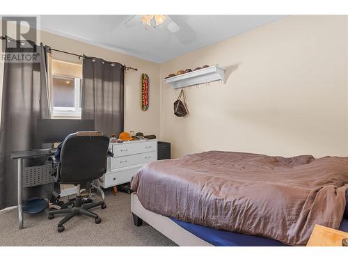 625 Fifth Street E, Revelstoke, BC - Indoor Photo Showing Bedroom