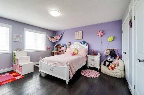 9170 Sixteen Road, West Lincoln, ON - Indoor Photo Showing Bedroom