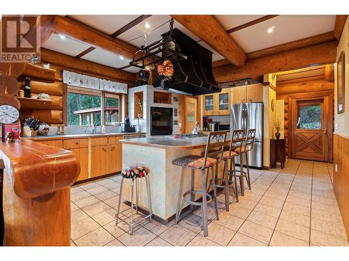 4955 Ivy Road, Eagle Bay, BC - Indoor Photo Showing Kitchen