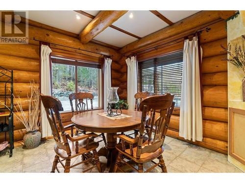 4955 Ivy Road, Eagle Bay, BC - Indoor Photo Showing Dining Room