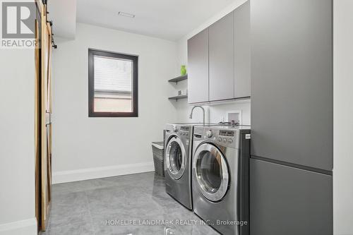 37 Wanita Rd, Mississauga, ON - Indoor Photo Showing Laundry Room