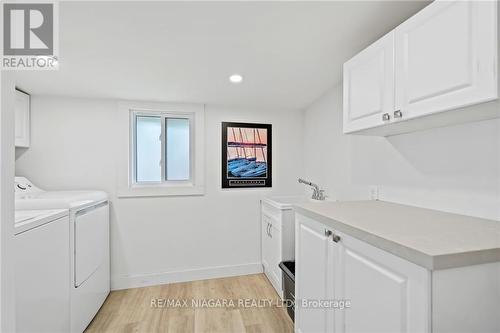 377 Cambridge Rd W, Fort Erie, ON - Indoor Photo Showing Laundry Room