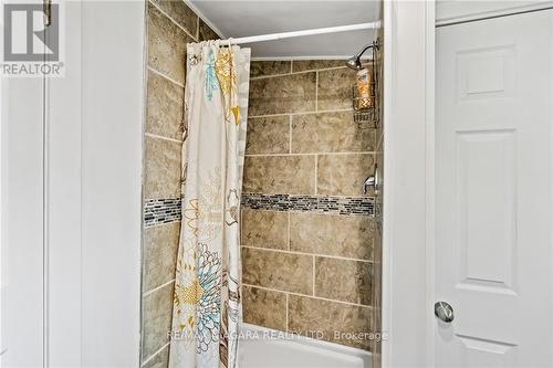 377 Cambridge Road W, Fort Erie, ON - Indoor Photo Showing Bathroom