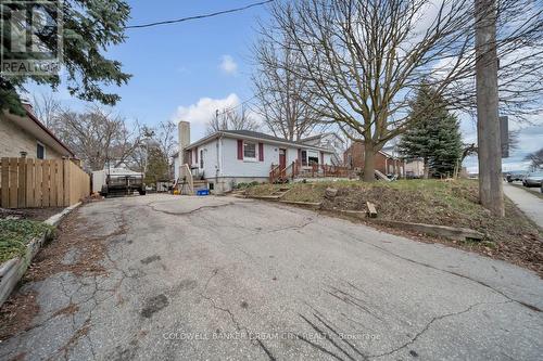 65 Brooklyne Road E, Cambridge, ON - Outdoor