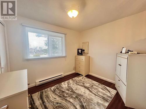 2 Kingsland Ave, Mulmur, ON - Indoor Photo Showing Bedroom