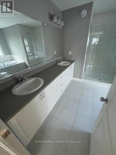 1098 Woodhaven Dr, Kingston, ON - Indoor Photo Showing Bathroom