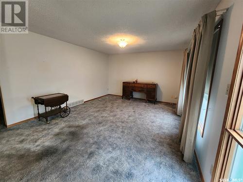 810 Pacific Street, Grenfell, SK - Indoor Photo Showing Other Room